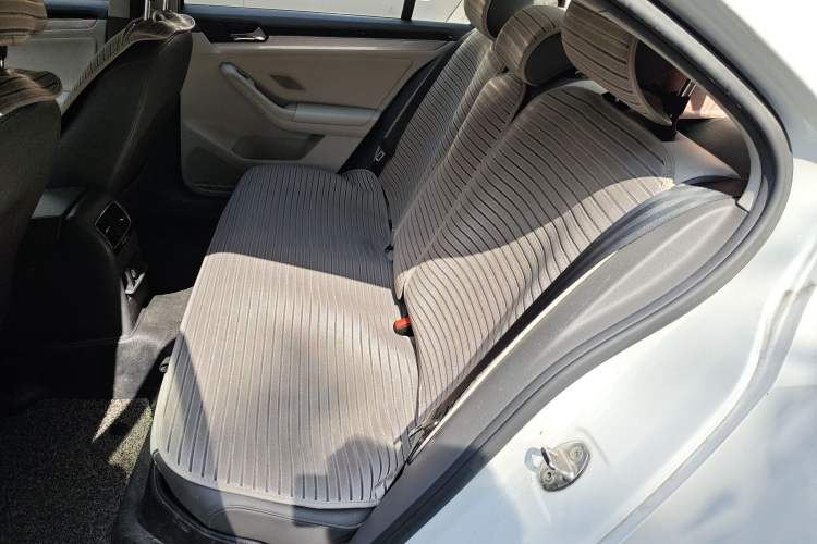 Used Volkswagen Sagitar 2017 230TSI Automatic Comfort Version