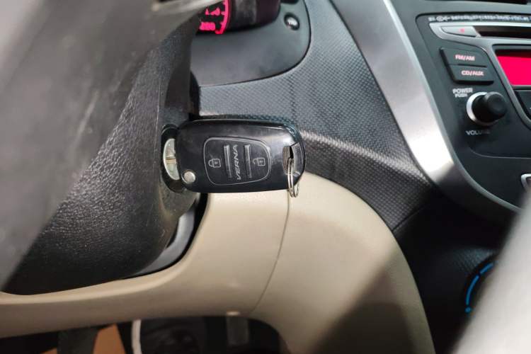 Used Hyundai Verna (older generation) 2014 1.4L Manual Smart GLS Trim Interior 1