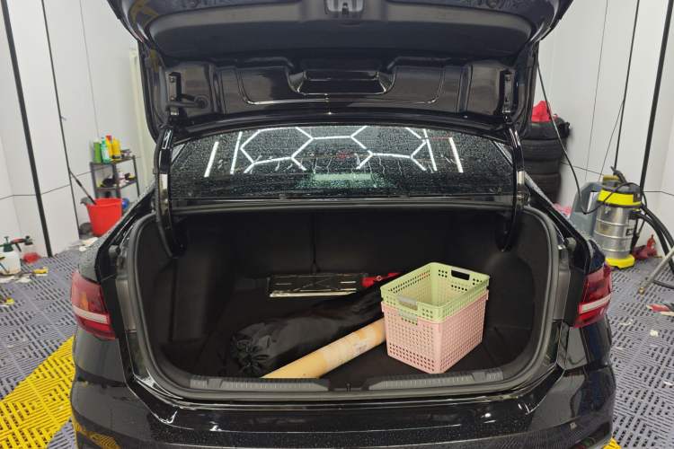 Used Volkswagen Lavida 2023 1.5L Automatic 5 Million Edition Trunk