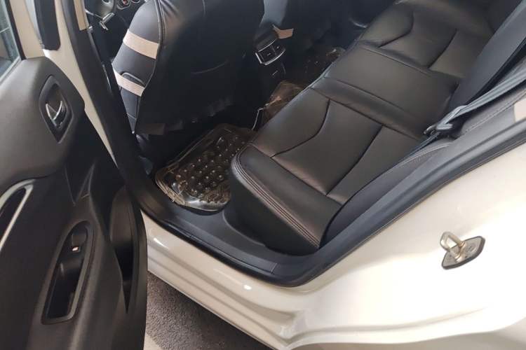 Used Citroen C4L 2014 1.8L Intelligent Drive Automatic Dynamic Model
