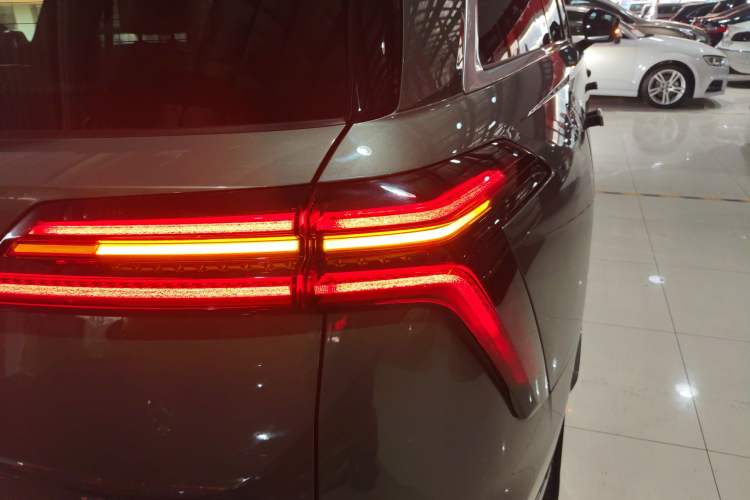 Used Wey Lanshan 2025 Four-Wheel Drive Max
