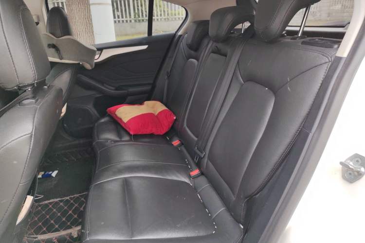 Used Ford Focus 2019 Hatchback 1.5L Automatic Sharp Edition China V Standard Left Rear Seat