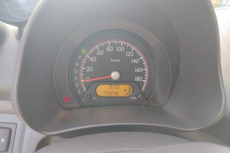 Used Suzuki Alto 2013 1.0L Automatic Luxury Model
