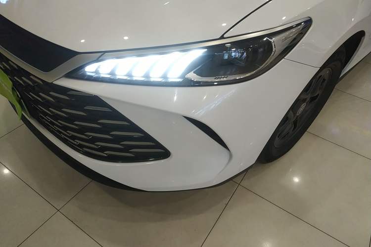 Used BYD Qin PLUS 2025 DM-i Smart Drive 55KM Leading Model