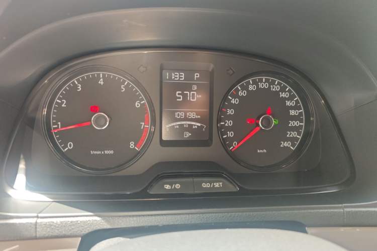 Used Volkswagen Lavida 2013 Revised Classic 1.6L Automatic Fashion Edition
