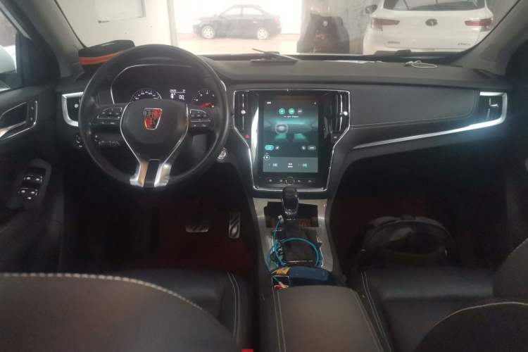 Used Roewe RX5 2016 20T Two-Wheel Drive Automatic Internet Smart Edition