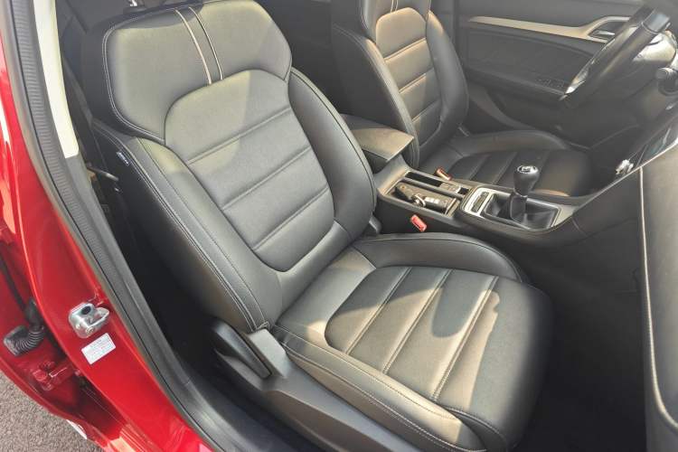 Used MG 6 2017 20T Manual Luxury Smart Connect Version China V Standard