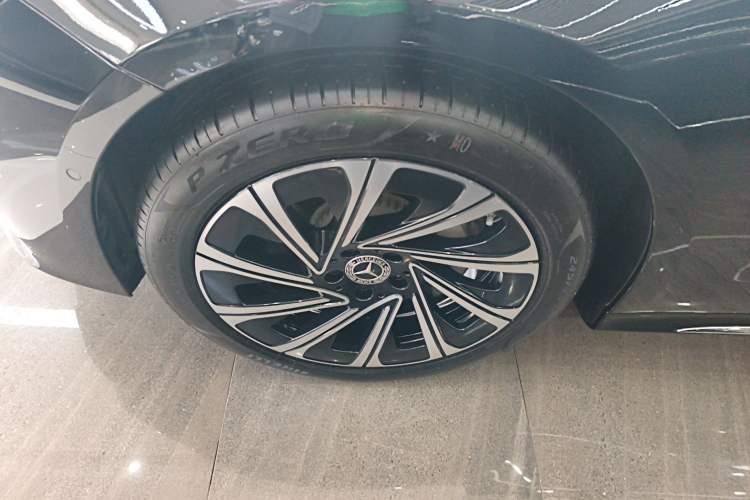 Used Mercedes-Benz E-Class 2024 E 300 L Luxury Model
