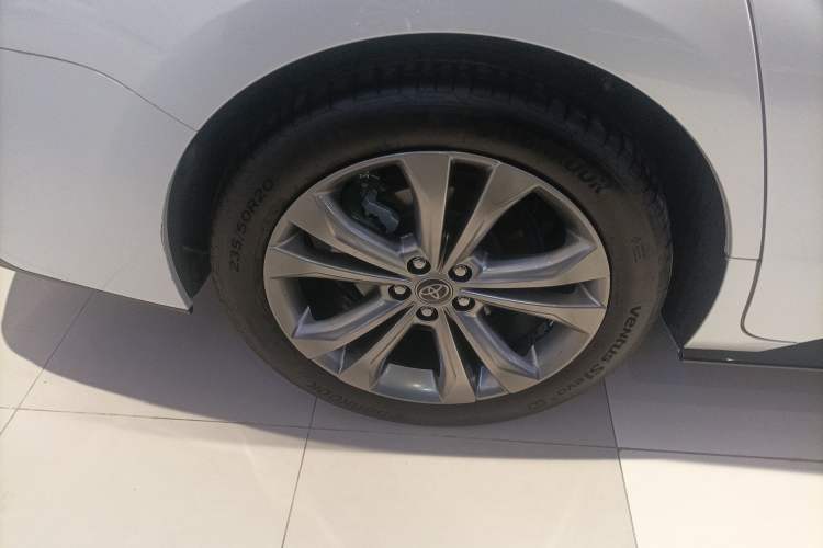 Used Toyota SIENNA 2021 2.5L Hybrid Premium Edition