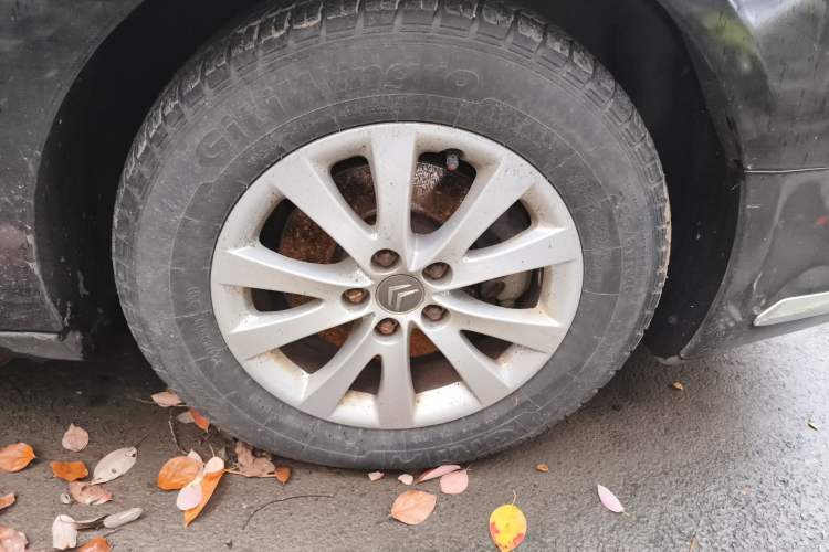 Used Citroen C5 2012 2.0L Automatic Luxury Edition Right Front Wheel Hub