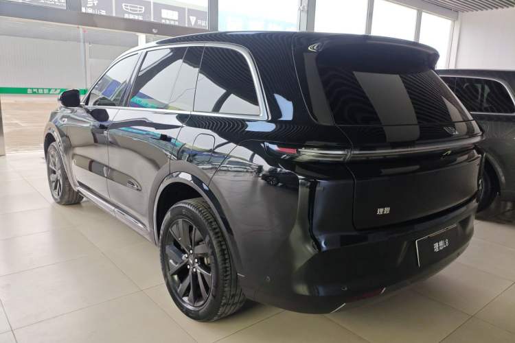 Used Li Auto L8 2023 Pro Model
