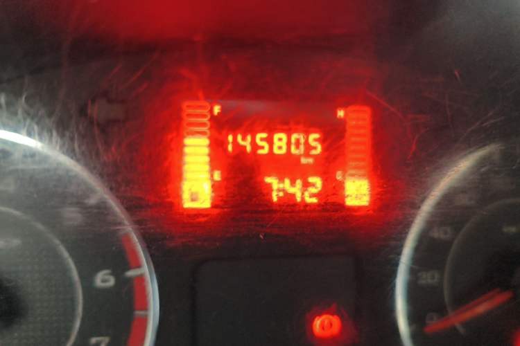 Used Wuling Hongguang V 2021 1.5L Jingqu Version LAR Odometer Close Up