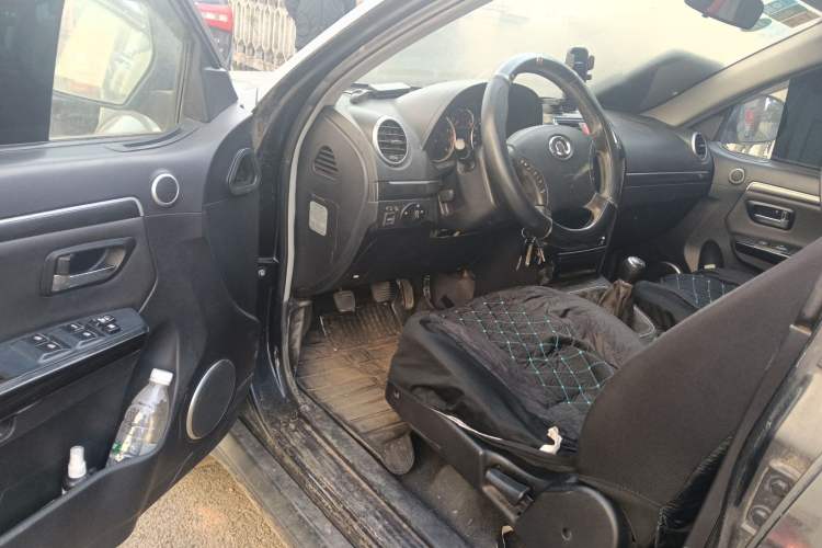 Used Haval H5 Classic 2013 Zhizun Edition 2.0L Manual Two-Wheel Drive Entry-Level Model