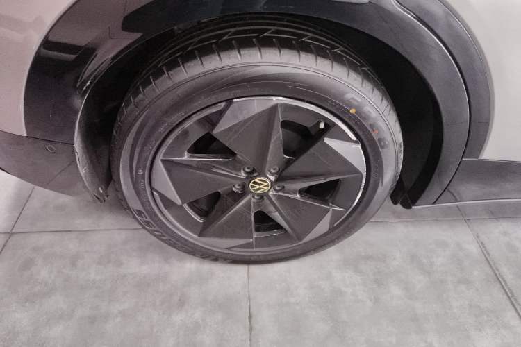 Used Volkswagen ID.UNYX 2024 Pro Long-Range Version
