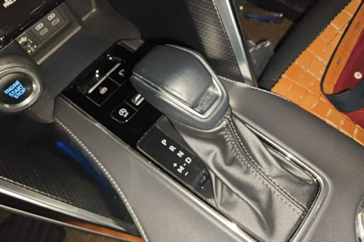 Used Toyota Venza 2022 2.0L CVT Two-Wheel Drive Prestige Edition