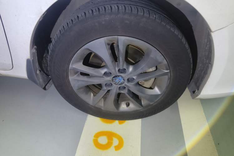 Used BYD Qin New Energy 2017 1.5T Luxury Model
