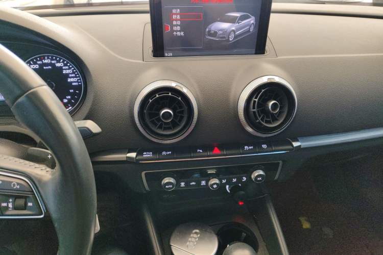 Used Audi A3 2017 Limousine 35 TFSI Sport Edition
