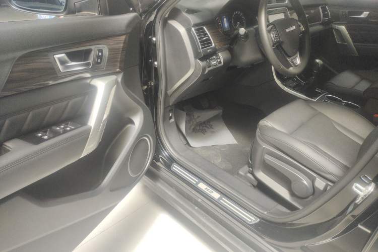 Used Haval H2 2016 Red-Label 1.5T Manual Two-Wheel Drive Luxury Model
