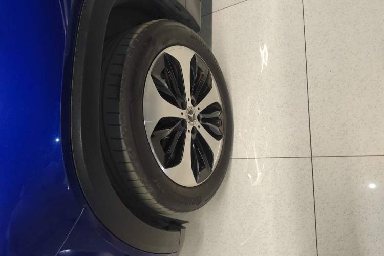 Used Mercedes-Benz GLB 2021 GLB 200 Fashion Model Exterior 4