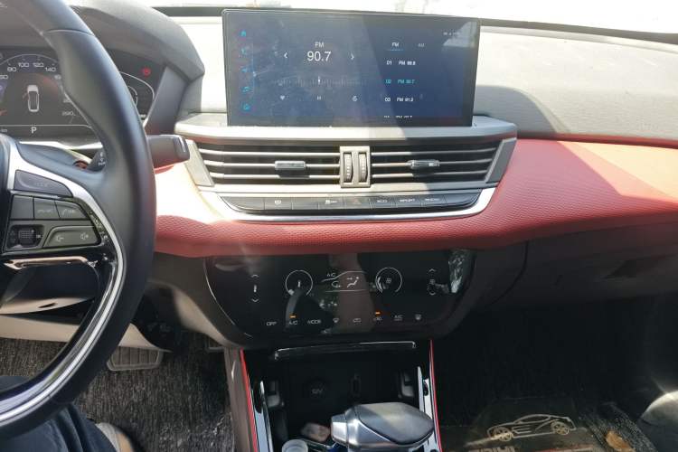 Used Dongfeng Aeolus Yixuan 2021 230T Automatic Hunter Edition Audio And AC Panel