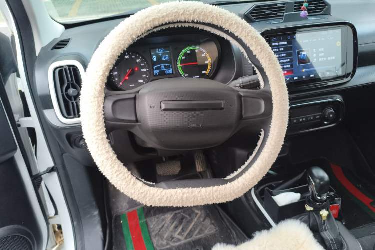 Used Roewe Clever 2022 311km QiQi BoBo Edition Steering Wheel