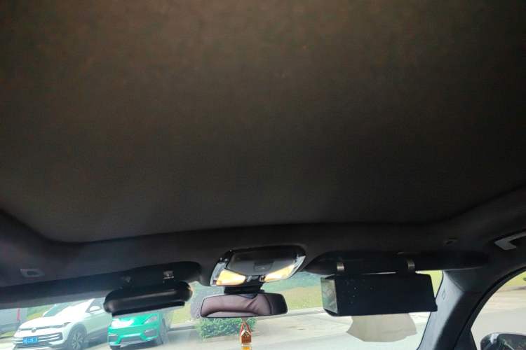 Used BMW X5 2022 xDrive 40Li M Sport Package Headliner