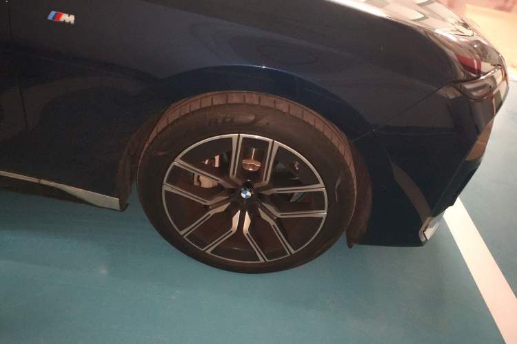 Used BMW 7 Series 2023 735Li M Sport Package