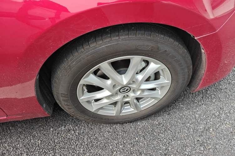 Used Mazda 3 Axela 2019 Cloud-Controlled Sedan 1.5L Automatic Luxury Model China VI Standard Right Front Wheel Hub