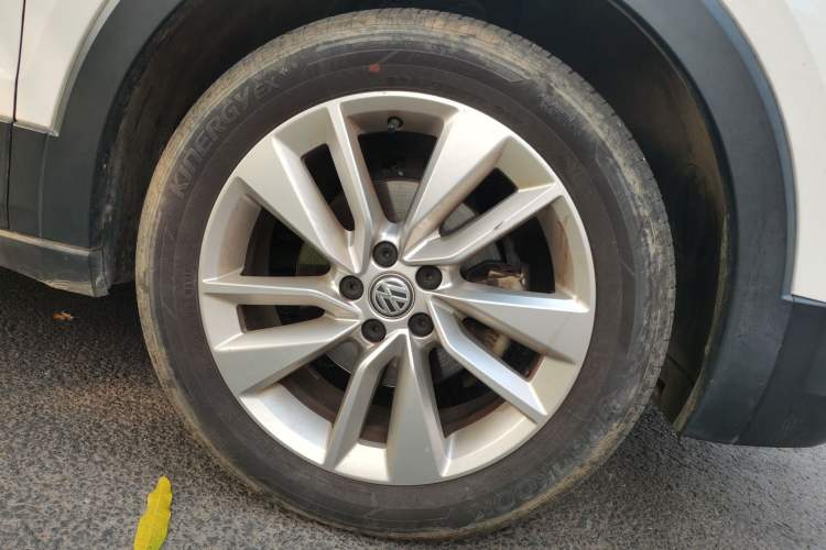Used Volkswagen T-Cross 2019 1.5L Automatic Comfort Edition Right Front Wheel Hub