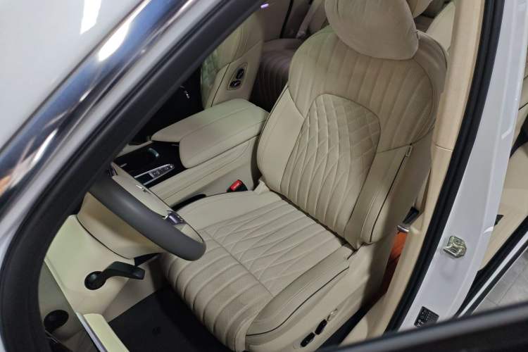 Used VOYAH Dream 2024 PHEV Ultra-Long Range Flagship Edition