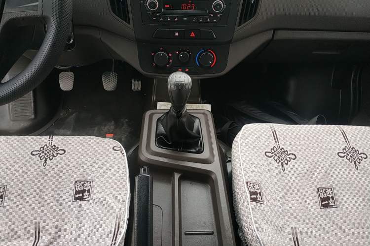 Used Wuling Rongguang New Truck 2021 1.8L Base Model Double-Cab with Dual Rear Wheels LJ479Q6