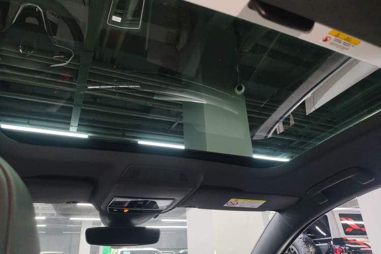 Used Volkswagen Golf 2023 Facelift 280TSI DSG R-Line Headliner