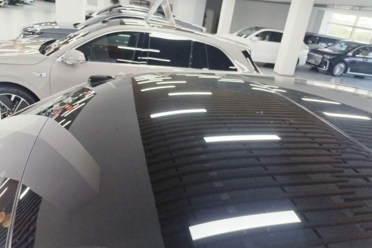 Used ONVO Luxeed L90 2025 Model—Ultra Six-Seater Version
