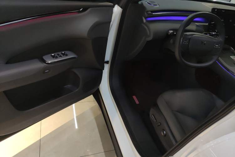 Used XPeng G7 2025 Model—702 Ultra Long Range
