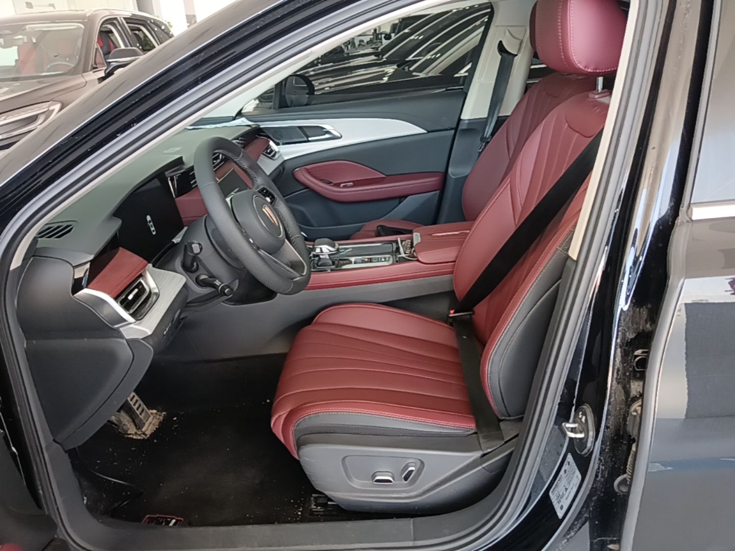Hongqi H5 PHEV 2025 130 Super Hybrid Version — снимка 17