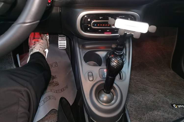 Used smart forfour 2016 0.9T 66 kW Pioneer Edition
