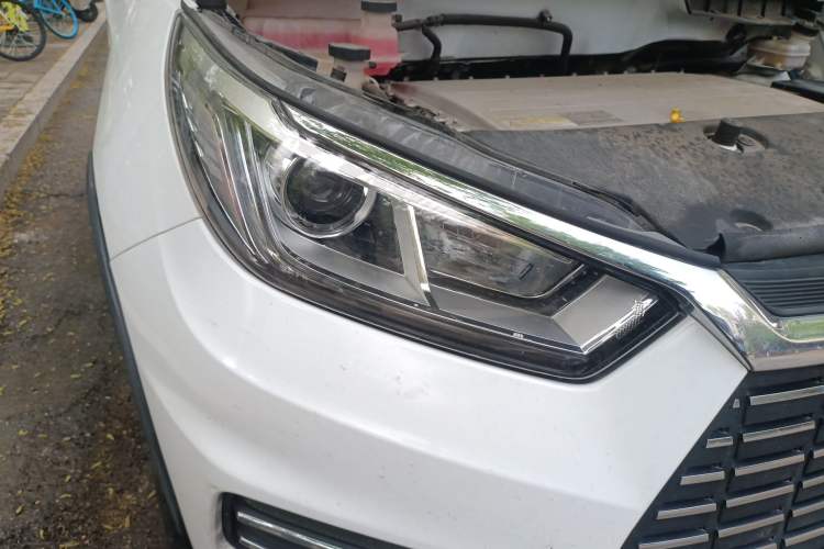 Used BYD Yuan New Energy 2018 EV360 Smart Connected Cool Model