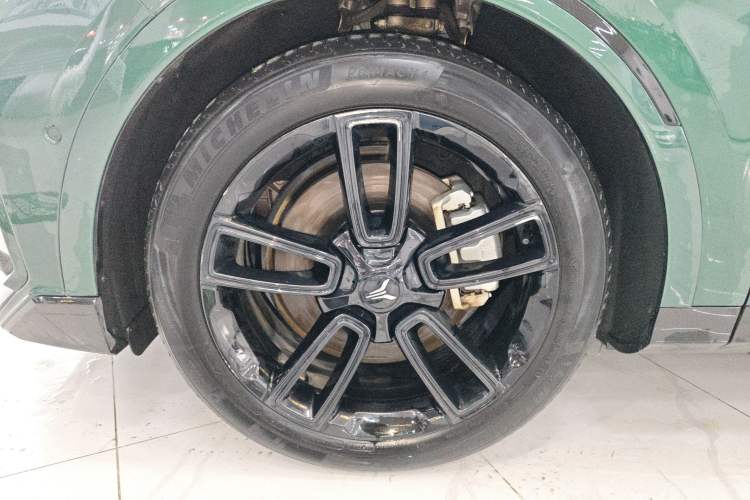 Used VOYAH FREE 2024 Ultra-Long Range Intelligent Driving Version Left Front Wheel Hub