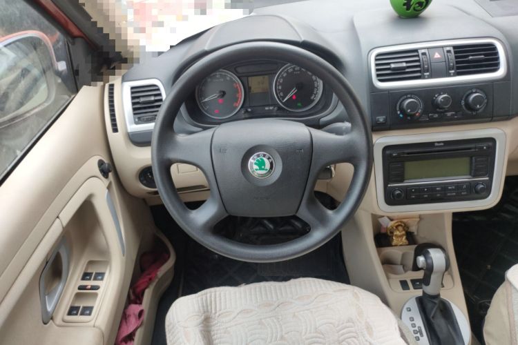 Used Skoda Fabia 2011 1.6L Automatic Crystal Edition