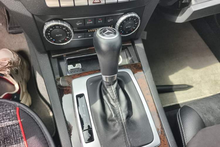 Used Mercedes-Benz C-Class 2013 C 260 Elegant Grand Edition
