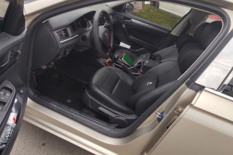 Used Volkswagen Bora 2017 1.6L Manual Fashion Model
