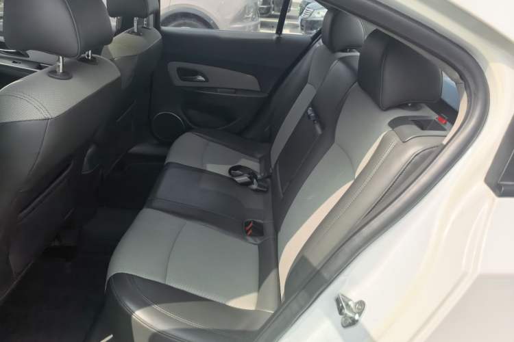 Used Chevrolet Cruze 2011 1.6L SE Automatic Left Rear Seat