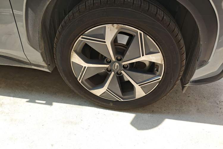 Used AION V 2020 70 Intelligent Edition Right Front Wheel Hub