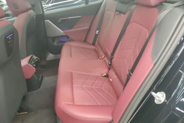 Used BMW 5 Series (Import) 2024 525i M Sport Package