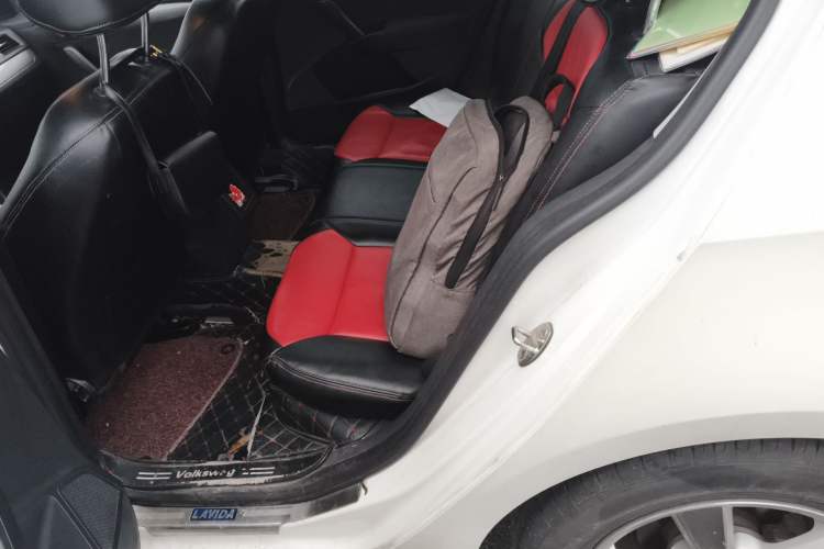 Used Volkswagen Lavida 2013 Revised Classic 1.6L Automatic Fashion Edition Left Rear Seat