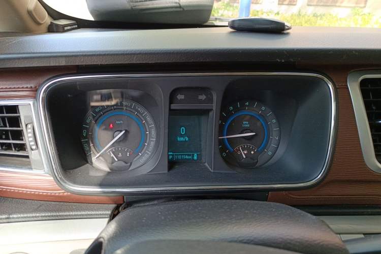 Used Buick GL8 2014 2.4L LT Luxury Business Executive Edition