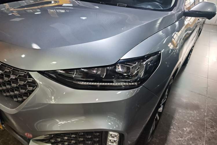 Used Wey VV6 2020 2.0T Two-Wheel Drive Smart Protection+