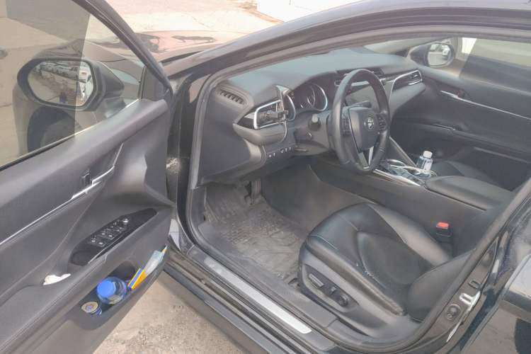 Used Toyota Camry 2019 2.0G Luxury Edition China VI Standard