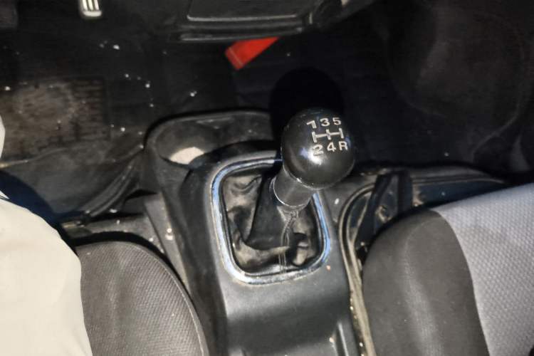 Used CHANGAN KAICHENG Ruixing M60 2019 1.5L Standard Model China V Emission Standards 5/6 Seats 4G15S
