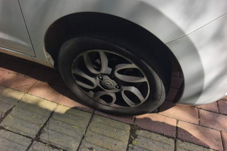 Used CHANGAN Benni 2015 1.4L Manual Luxury Model China V Standard Right Front Wheel Hub